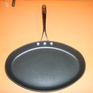 Calphalon Nonstick Omelet Pan